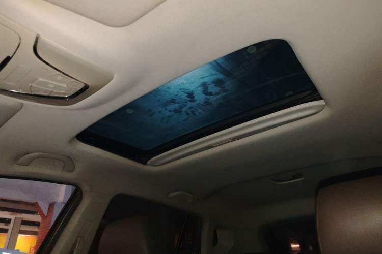 Used GAC Trumpchi GS4 2017 235T Automatic Two-Wheel Drive Elite Edition Headliner
