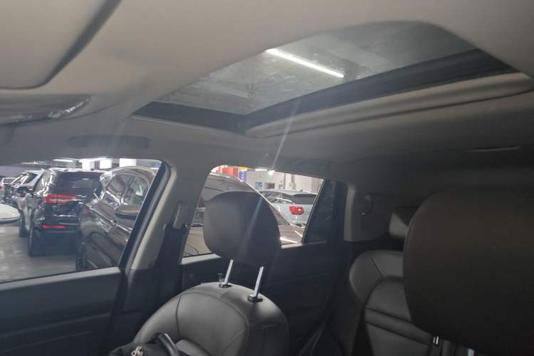 Used GAC Trumpchi GS4 2017 235T Automatic Two-Wheel Drive Elite Edition Headliner