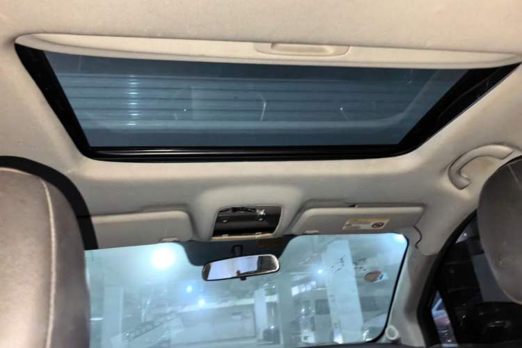 Used GAC Trumpchi GS4 2017 235T Automatic Two-Wheel Drive Luxury Smart Connectivity Version Headliner
