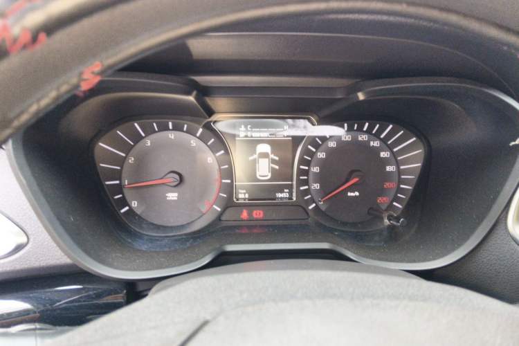 Used GAC Trumpchi GS4 2017 200T Manual Two-Wheel Drive Elite Edition Instrument Cluster