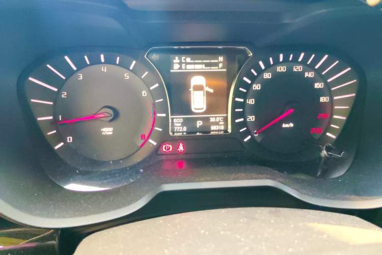 Used GAC Trumpchi GS4 2017 235T Automatic Two-Wheel Drive Luxury Smart Connectivity Version Instrument Cluster