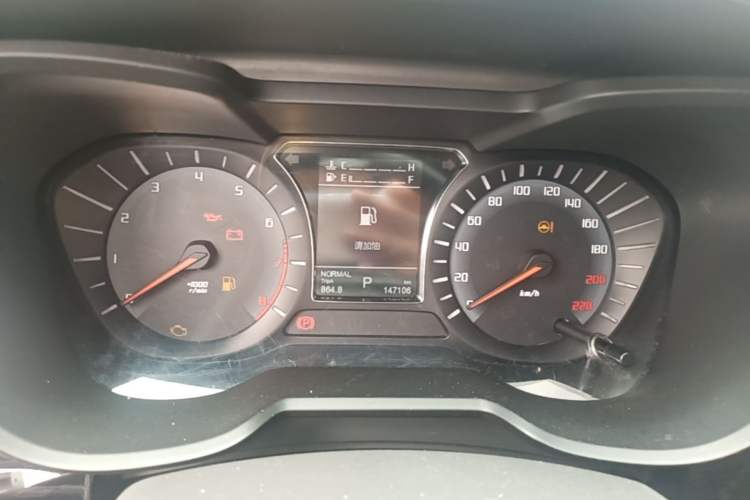Used GAC Trumpchi GS4 2017 235T Automatic Two-Wheel Drive Elite Edition Instrument Cluster