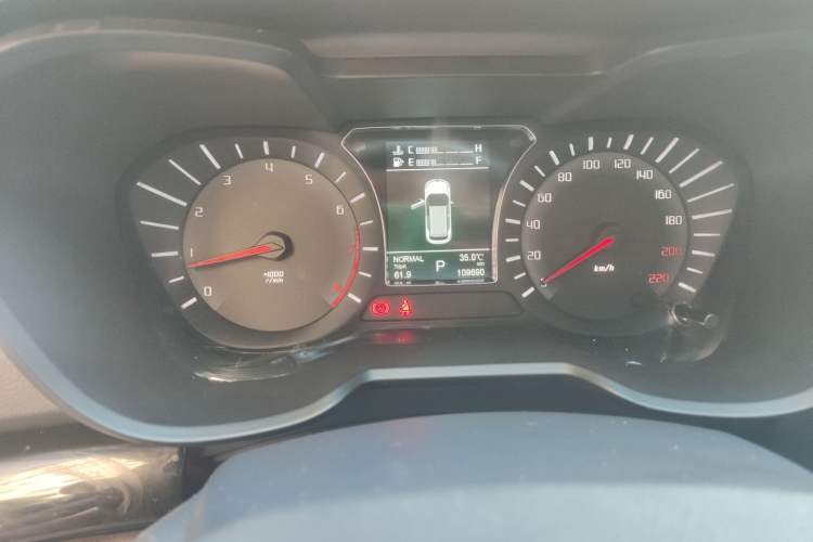 Used GAC Trumpchi GS4 2017 235T Automatic Two-Wheel Drive Luxury Smart Connectivity Version Instrument Cluster