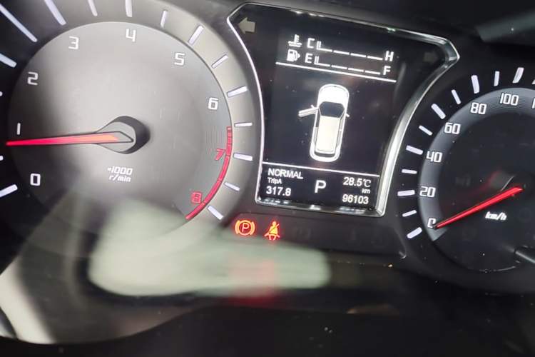 Used GAC Trumpchi GS4 2017 235T Automatic Two-Wheel Drive Luxury Smart Connectivity Version Instrument Cluster