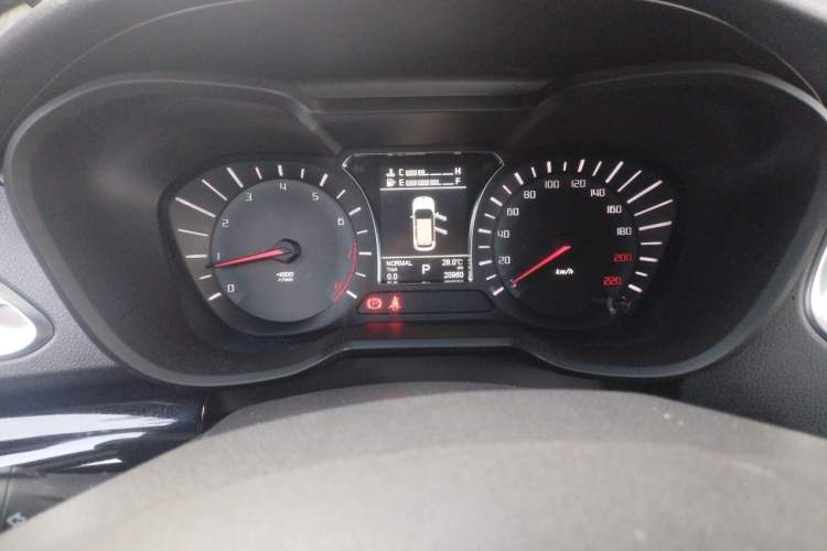 Used GAC Trumpchi GS4 2017 235T G-DCT Two-Wheel Drive Luxury Edition Instrument Cluster