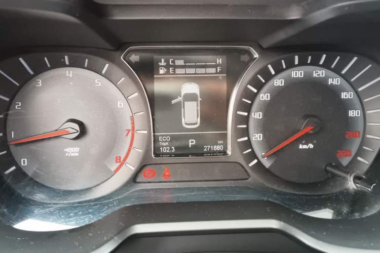 Used GAC Trumpchi GS4 2017 235T Automatic Two-Wheel Drive Elite Edition Instrument Cluster