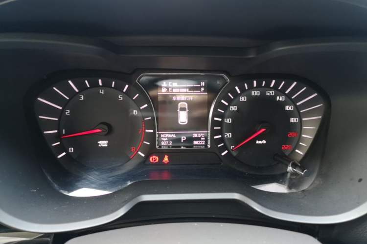 Used GAC Trumpchi GS4 2017 235T Automatic Two-Wheel Drive Luxury Smart Connectivity Version Instrument Cluster