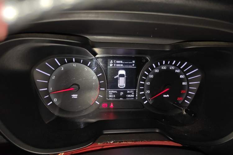 Used GAC Trumpchi GS4 2017 235T Automatic Two-Wheel Drive Luxury Smart Connectivity Version Instrument Cluster