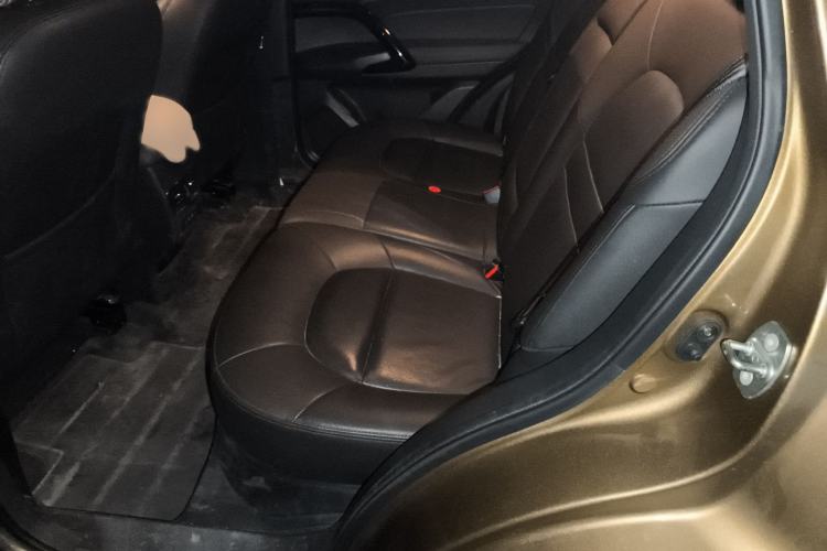 Used GAC Trumpchi GS4 2017 235T Automatic Two-Wheel Drive Luxury Smart Connectivity Version Interior 4