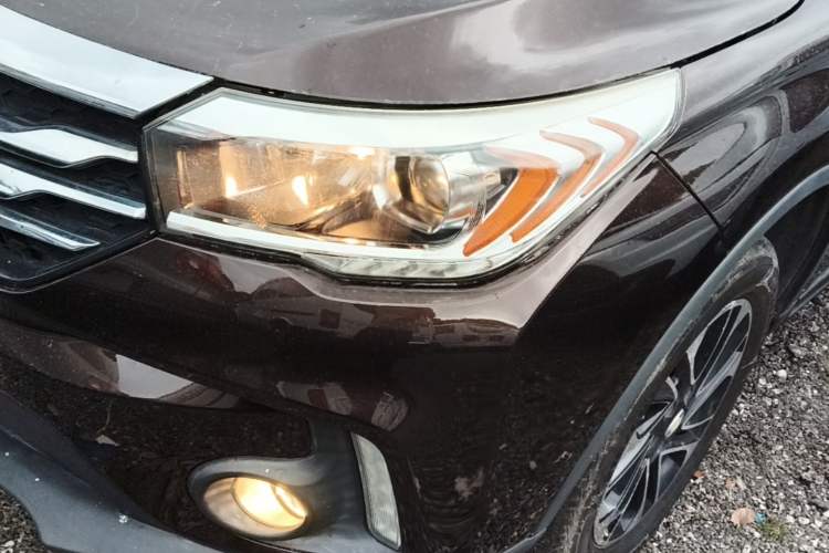 Used GAC Trumpchi GS4 2017 200T G-DCT Two-Wheel Drive Elite Edition Left Front Headlight