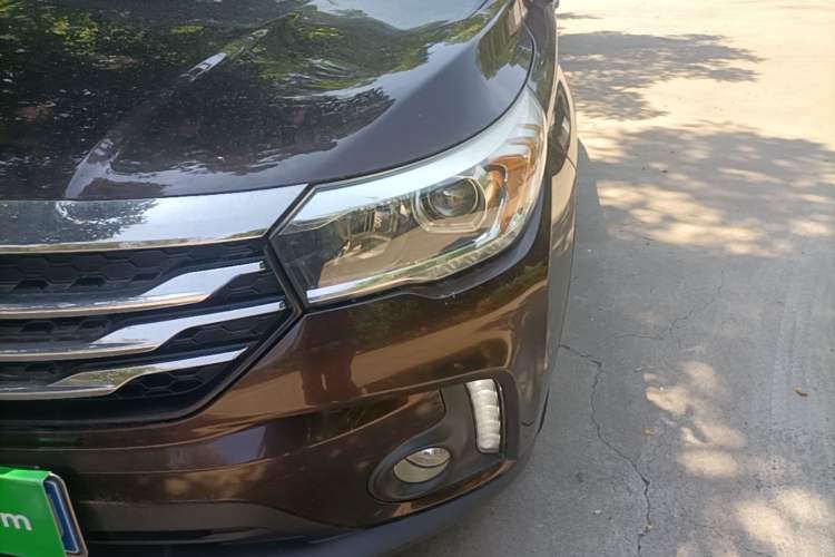 Used GAC Trumpchi GS4 2017 235T Manual Two-Wheel Drive Luxury Edition Left Front Headlight