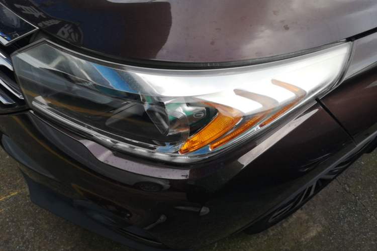 Used GAC Trumpchi GS4 2017 235T Automatic Two-Wheel Drive Luxury Smart Connectivity Version Left Front Headlight