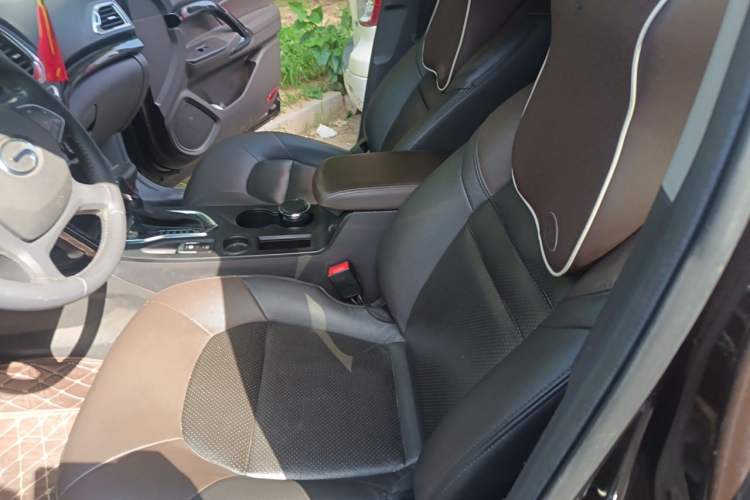 Used GAC Trumpchi GS4 2017 235T Automatic Two-Wheel Drive Luxury Smart Connectivity Version Left Front Seat