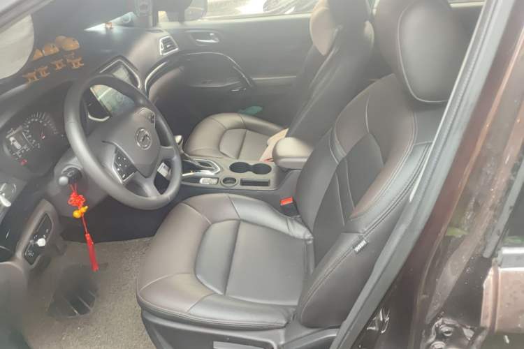 Used GAC Trumpchi GS4 2017 235T G-DCT Two-Wheel Drive Elite Edition Left Front Seat