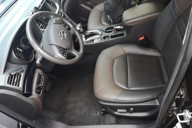 Used GAC Trumpchi GS4 2017 235T Automatic Two-Wheel Drive Luxury Smart Connectivity Version Left Front Seat