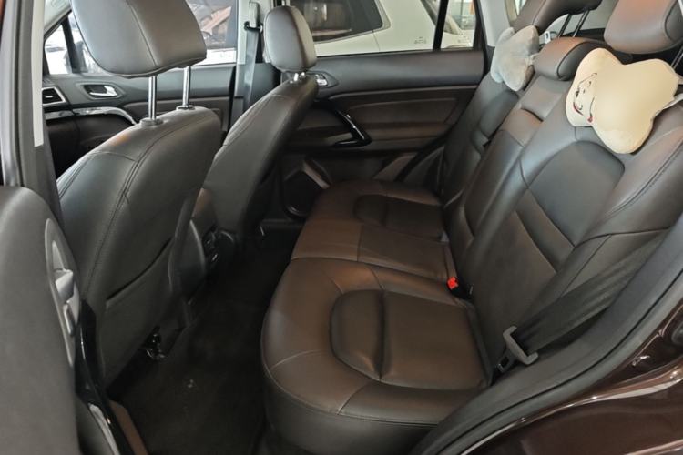Used GAC Trumpchi GS4 2017 235T Automatic Two-Wheel Drive Luxury Smart Connectivity Version Left Rear Seat