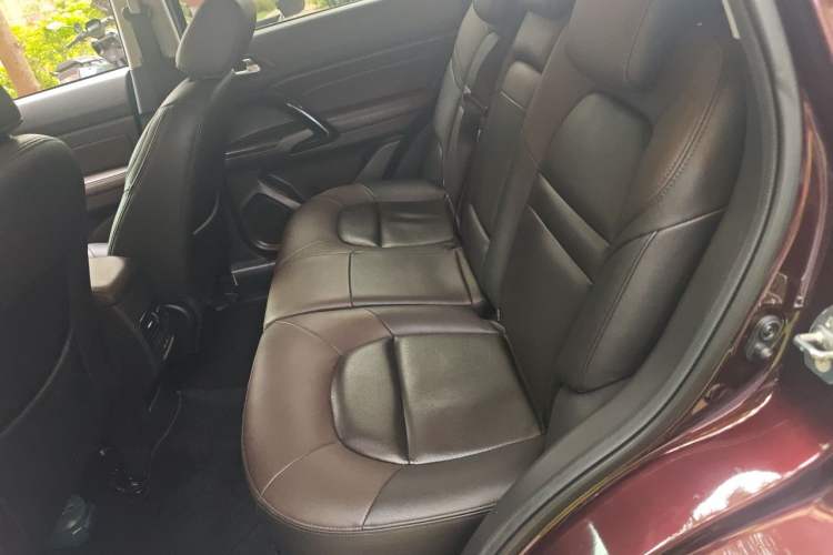 Used GAC Trumpchi GS4 2017 235T Automatic Two-Wheel Drive Luxury Smart Connectivity Version Left Rear Seat