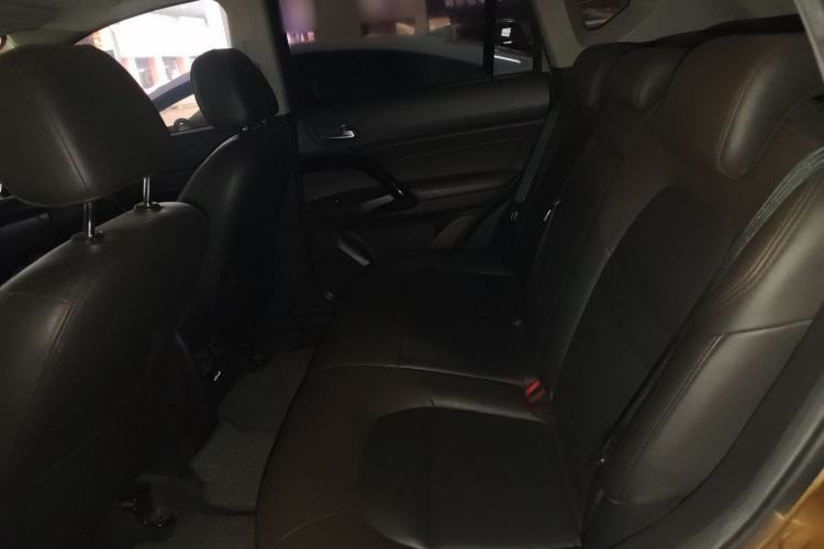 Used GAC Trumpchi GS4 2017 235T Automatic Two-Wheel Drive Elite Edition Left Rear Seat