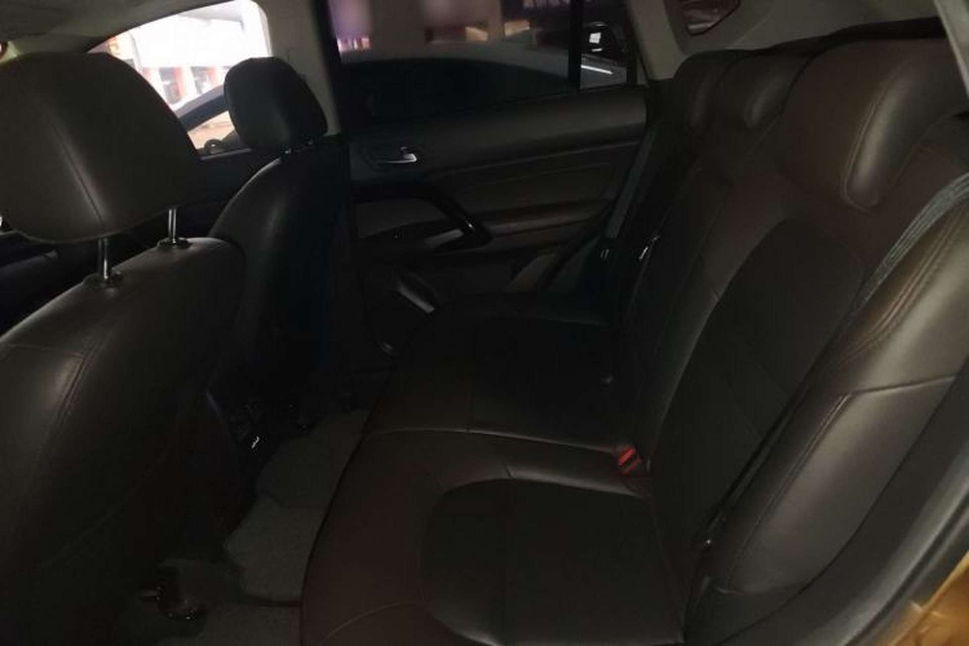 Used GAC Trumpchi GS4 2017 235T Automatic Two-Wheel Drive Elite Edition Left Rear Seat