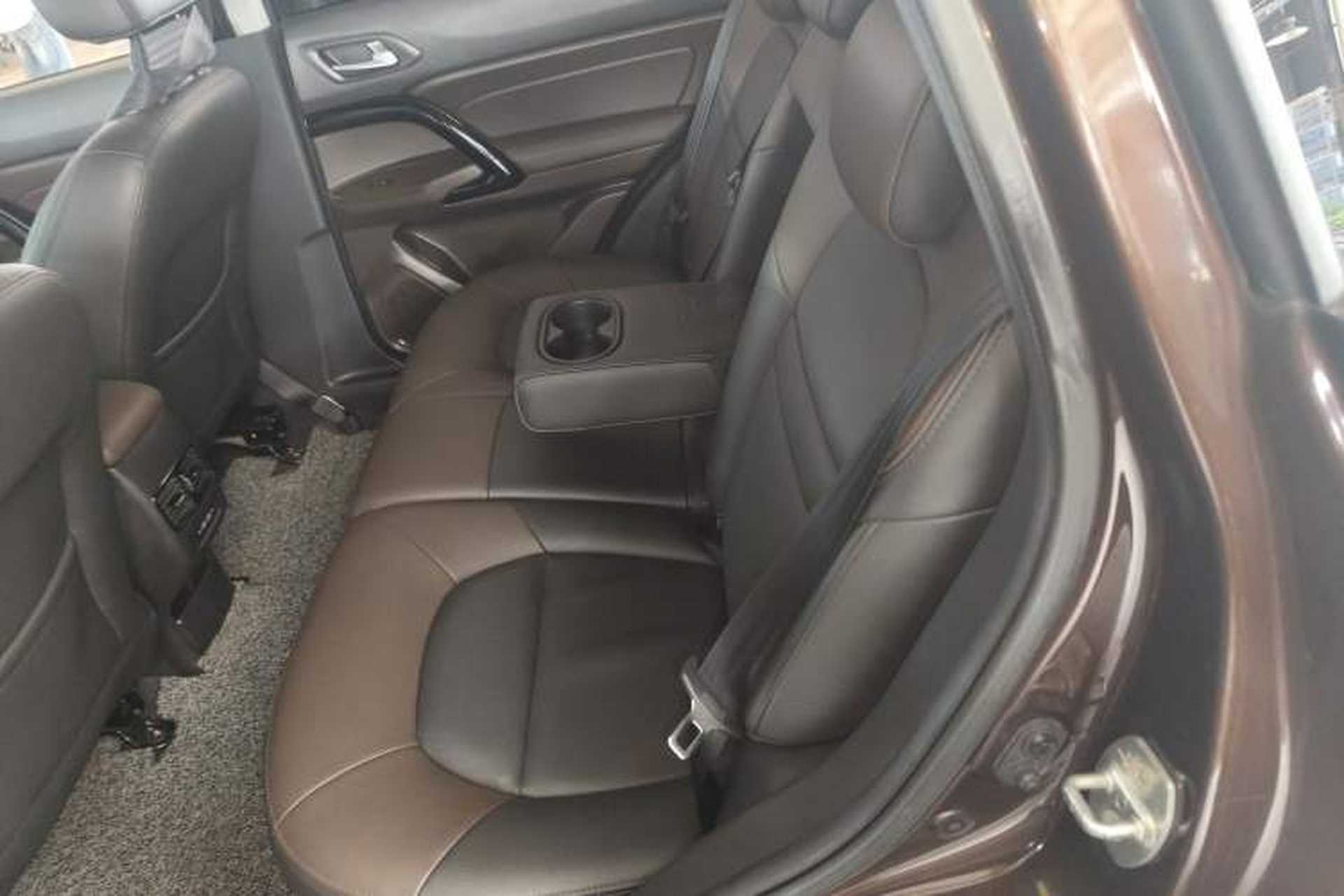 Used GAC Trumpchi GS4 2017 235T Manual Two-Wheel Drive Luxury Edition Left Rear Seat