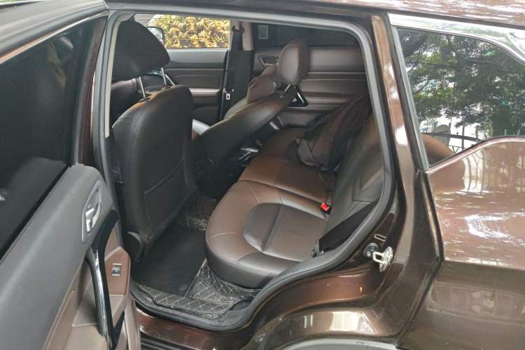 Used GAC Trumpchi GS4 2017 235T Automatic Two-Wheel Drive Luxury Smart Connectivity Version Left Rear Seat
