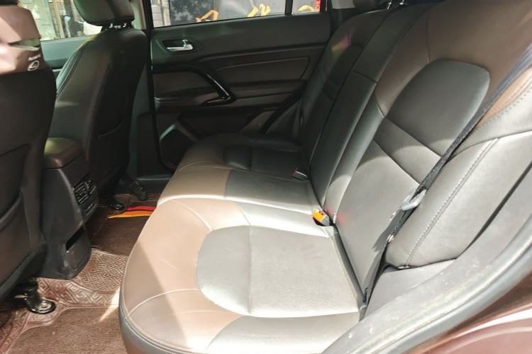 Used GAC Trumpchi GS4 2017 200T Manual Two-Wheel Drive Elite Edition Left Rear Seat