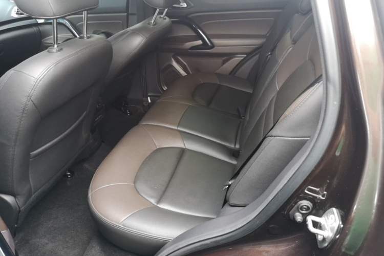Used GAC Trumpchi GS4 2017 235T Automatic Two-Wheel Drive Luxury Smart Connectivity Version Left Rear Seat
