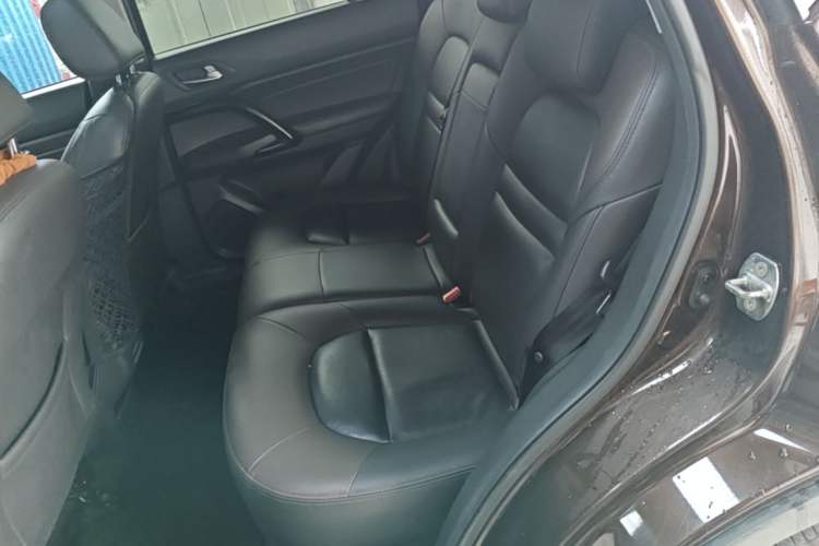 Used GAC Trumpchi GS4 2017 235T Automatic Two-Wheel Drive Luxury Smart Connectivity Version Left Rear Seat