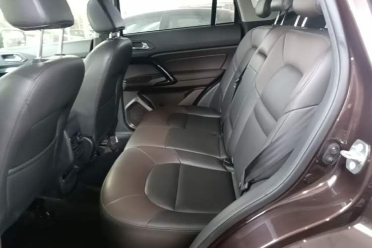 Used GAC Trumpchi GS4 2017 235T Automatic Two-Wheel Drive Elite Edition Left Rear Seat