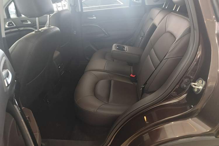 Used GAC Trumpchi GS4 2017 235T Automatic Two-Wheel Drive Luxury Smart Connectivity Version Left Rear Seat