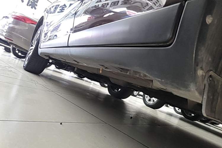 Used GAC Trumpchi GS4 2017 235T Automatic Two-Wheel Drive Luxury Smart Connectivity Version Left Side Sill