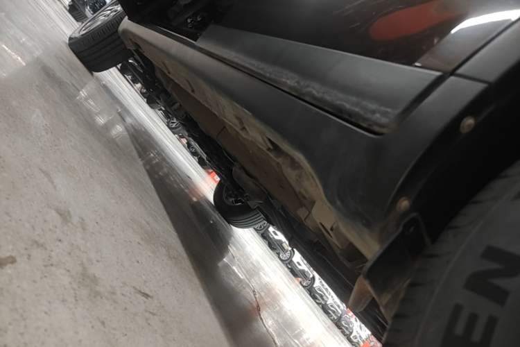 Used GAC Trumpchi GS4 2017 200T G-DCT Two-Wheel Drive Elite Edition Left Side Sill