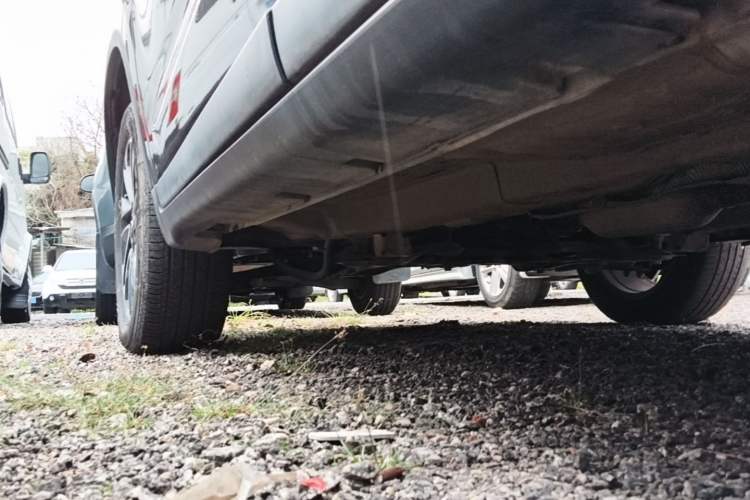 Used GAC Trumpchi GS4 2017 200T G-DCT Two-Wheel Drive Elite Edition Left Side Sill