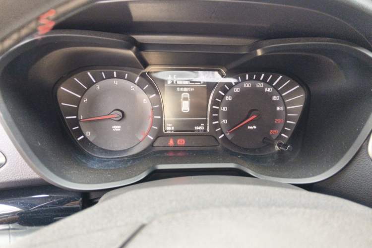 Used GAC Trumpchi GS4 2017 200T Manual Two-Wheel Drive Elite Edition Odometer Close Up