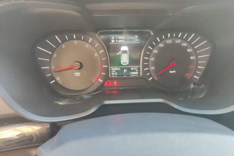Used GAC Trumpchi GS4 2017 235T Automatic Two-Wheel Drive Luxury Smart Connectivity Version Odometer Close Up