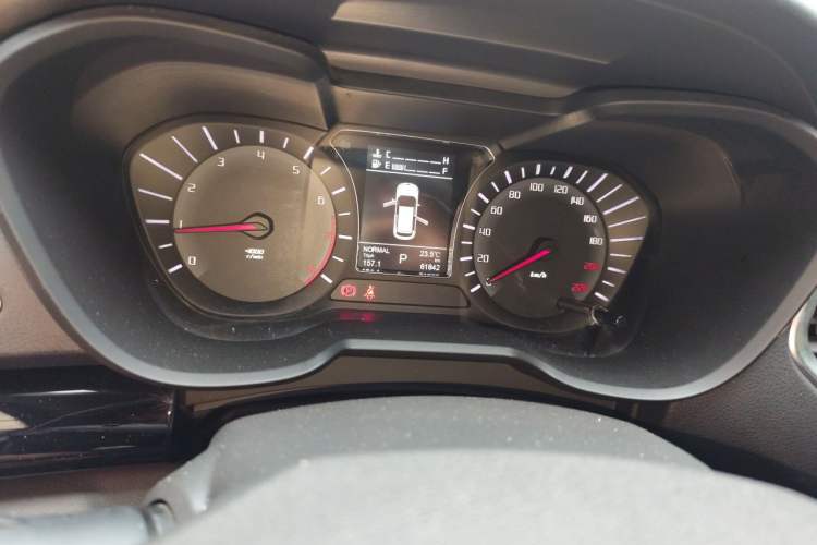 Used GAC Trumpchi GS4 2017 235T Automatic Two-Wheel Drive Luxury Smart Connectivity Version Odometer Close Up