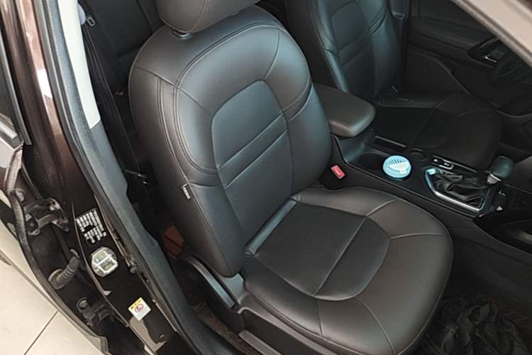 Used GAC Trumpchi GS4 2017 235T Automatic Two-Wheel Drive Luxury Smart Connectivity Version Right Front Seat