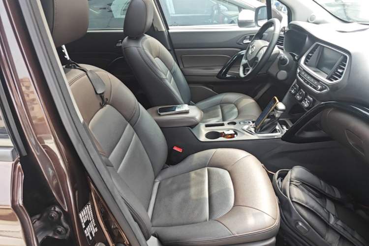 Used GAC Trumpchi GS4 2017 235T Automatic Two-Wheel Drive Luxury Smart Connectivity Version Right Front Seat
