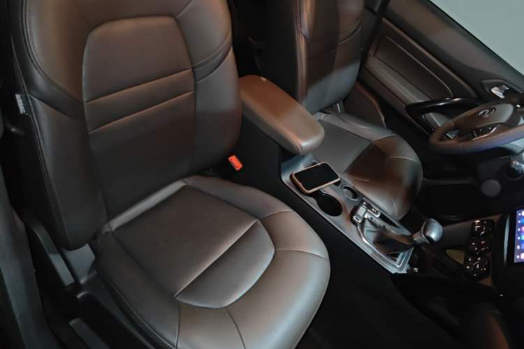 Used GAC Trumpchi GS4 2017 235T Automatic Two-Wheel Drive Elite Edition Right Front Seat