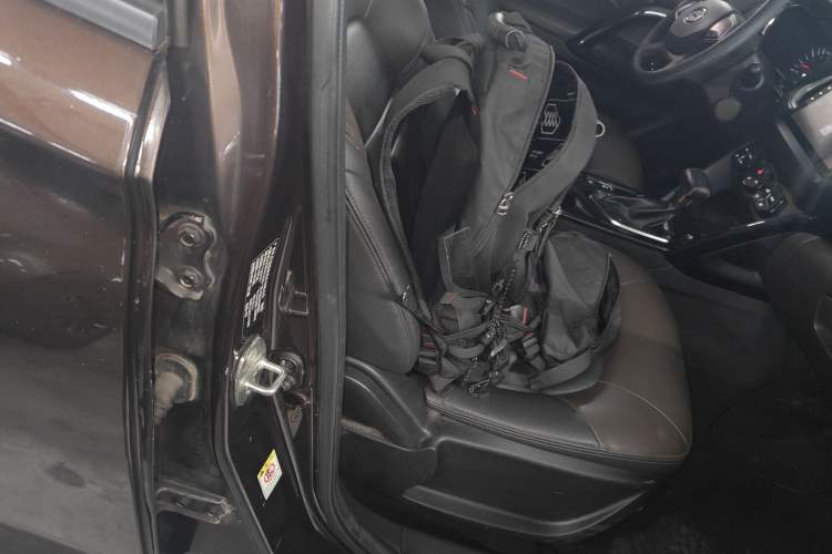Used GAC Trumpchi GS4 2017 235T Automatic Two-Wheel Drive Elite Edition Right Front Seat