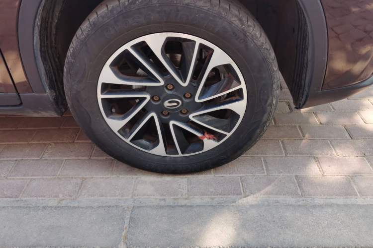 Used GAC Trumpchi GS4 2017 200T G-DCT Two-Wheel Drive Elite Edition Right Front Wheel Hub