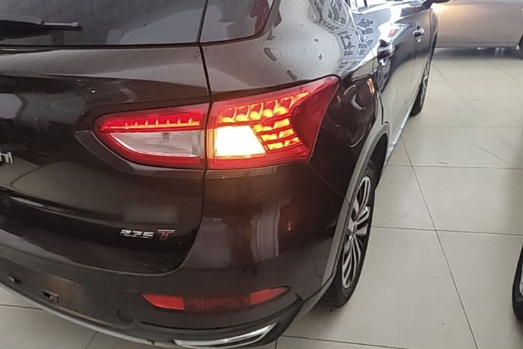 Used GAC Trumpchi GS4 2017 235T Automatic Two-Wheel Drive Luxury Smart Connectivity Version Right Rear Taillight