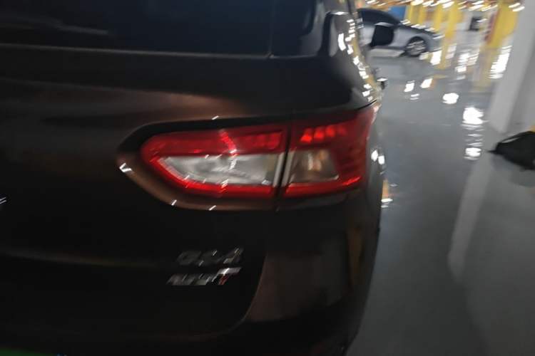 Used GAC Trumpchi GS4 2017 235T Automatic Two-Wheel Drive Elite Edition Right Rear Taillight