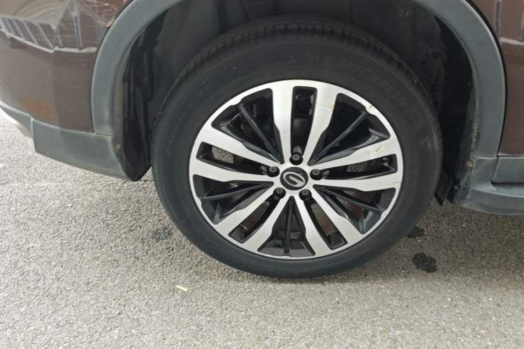 Used GAC Trumpchi GS4 2017 235T Manual Two-Wheel Drive Luxury Edition Right Rear Wheel Hub