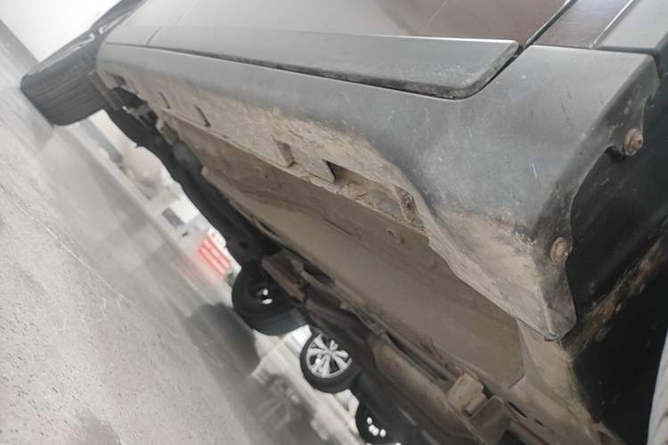 Used GAC Trumpchi GS4 2017 200T G-DCT Two-Wheel Drive Elite Edition Right Side Sill