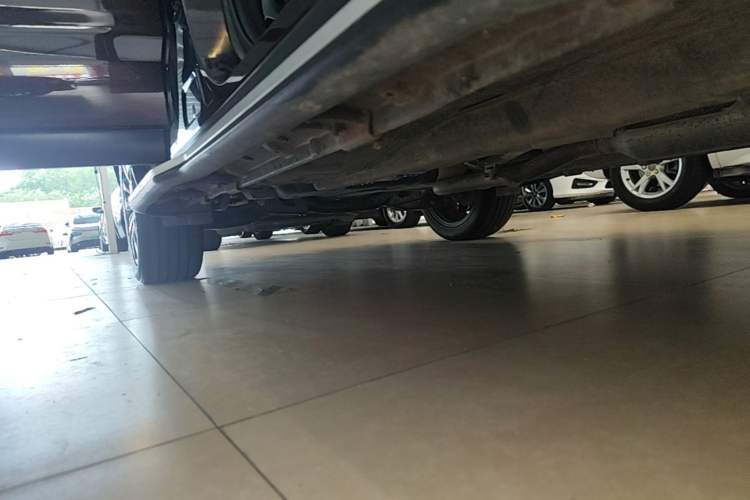 Used GAC Trumpchi GS4 2017 235T Automatic Two-Wheel Drive Luxury Smart Connectivity Version Right Side Sill