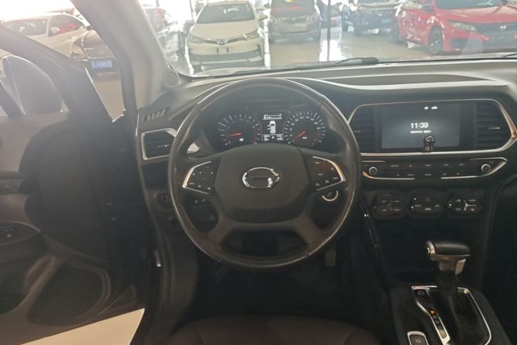 Used GAC Trumpchi GS4 2017 235T Automatic Two-Wheel Drive Luxury Smart Connectivity Version Steering Wheel