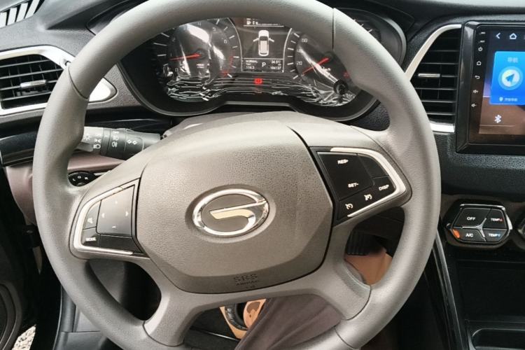Used GAC Trumpchi GS4 2017 200T G-DCT Two-Wheel Drive Elite Edition Steering Wheel