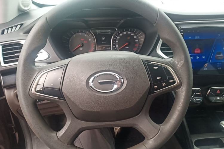 Used GAC Trumpchi GS4 2017 235T Automatic Two-Wheel Drive Elite Edition Steering Wheel