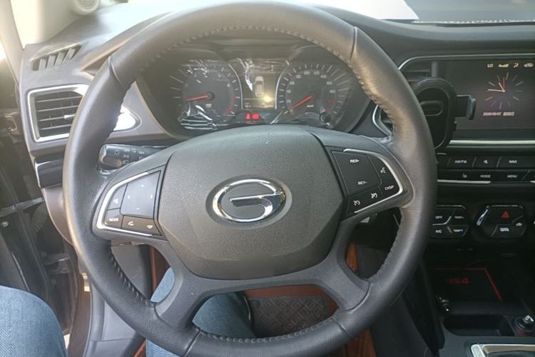 Used GAC Trumpchi GS4 2017 235T Manual Two-Wheel Drive Luxury Edition Steering Wheel